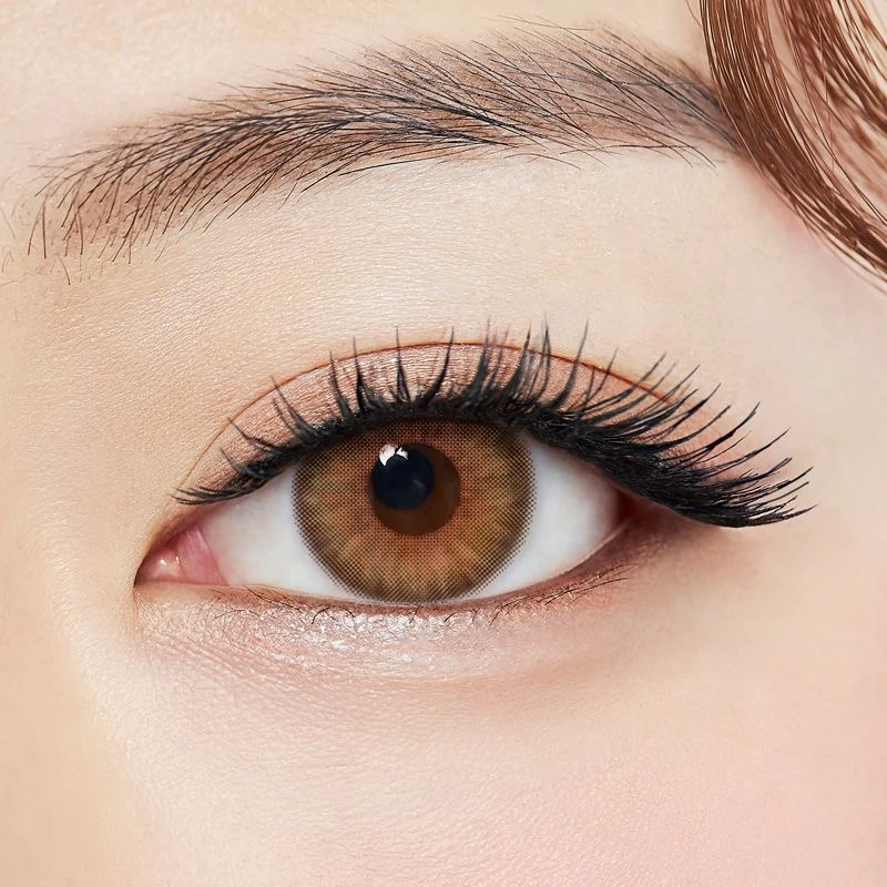 1. Blondie Hazel eye Blondie Hazel - Image 1